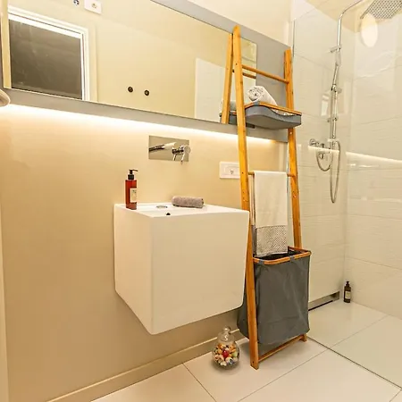 Giglio Terminal Traghetti Génova