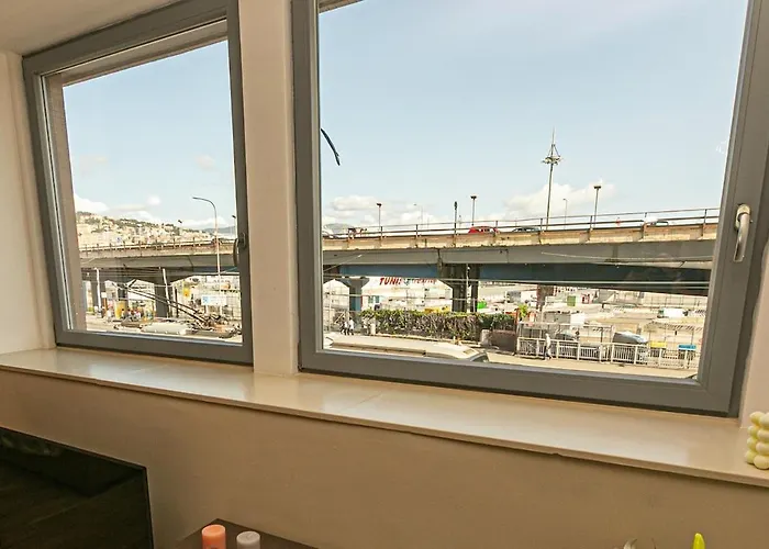 Giglio Terminal Traghetti * ジェノヴァ