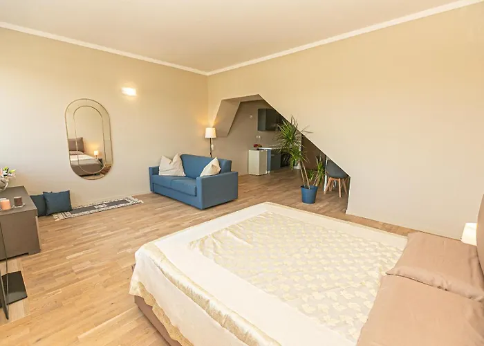 Giglio Terminal Traghetti アパート